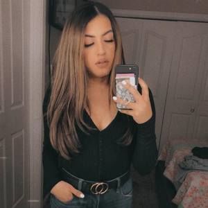 Meet your Posher, Mayra